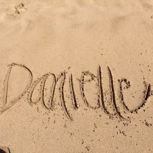 Meet your Posher, Danielle